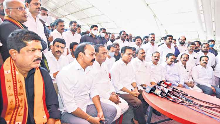 టీఆర్‌ఎస్‌ పాలన దేశానికే దిక్సూచి