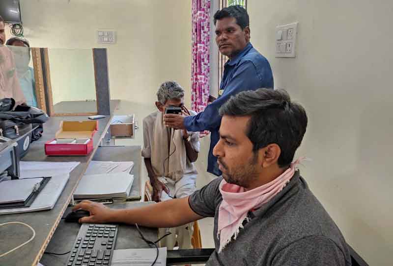 ధరణి  హసం