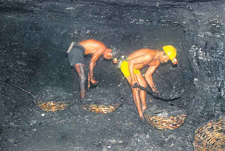 అమ్మకాల్లో రికార్డు