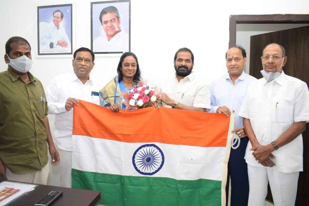 సాహసి శ్యామల!