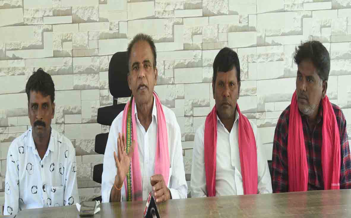 Huzurabad | దళితబంధు ఆపిన బీజేపీకి ఓటుతో బుద్ది చెప్పాలి: మానకొండూర్ మాజీ ఎమ్మెల్యే అరెపల్లి మోహన్..