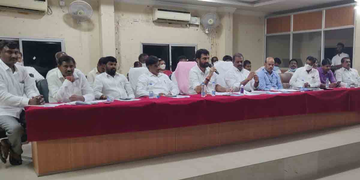 బ్యాంకు రుణాల రికవరీపై సమీక్షించిన పోచారం భాస్కర్ రెడ్డి