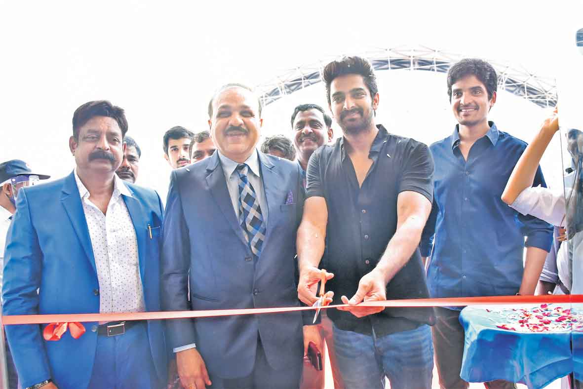 ‘పెట్టుబడులకు హైదరాబాద్‌ అనుకూలం’