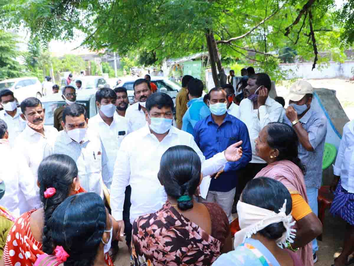 Huzurabad | గెల్లు శ్రీనివాస్‌యాద‌వ్‌ను భారీ మెజార్టీతో గెలిపించండి: ఎమ్మెల్యే నన్నపనేని నరేందర్