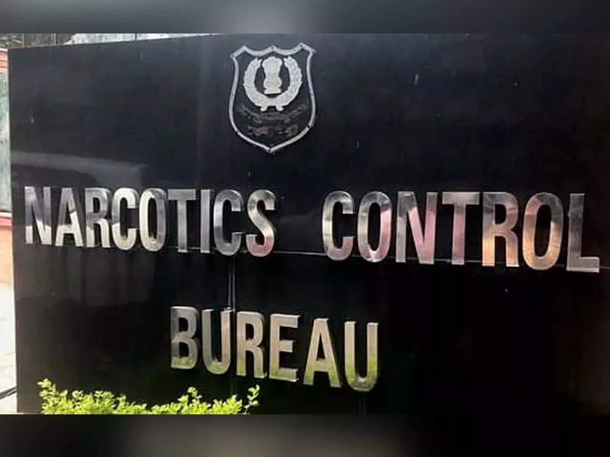 ముంబై క్రూయిజ్ పార్టీ కేసు : ఆర్య‌న్ ఖాన్ ఆర్ధ‌ర్‌ రోడ్ జైలుకు త‌ర‌లింపు!