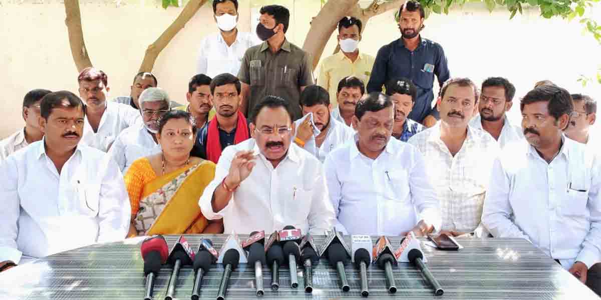 రాజగోపాల్ రెడ్డి జోకర్ మాటలు మానుకోవాలి : కూసుకుంట్ల ప్రభాకర్ రెడ్డి