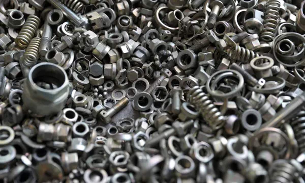 Shocking : మద్యం తాగడం మానేసి.. మొలలు, స్క్రూలను మింగేశాడు.. ఆ తర్వాత ఏం జరిగిందంటే?