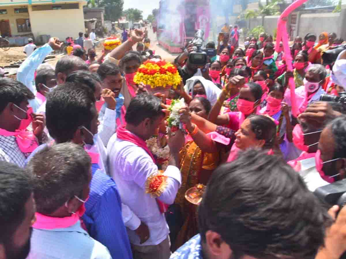 Huzurabad | టీఆర్ఎస్ ప్ర‌చార జోరు..ఊరూరా గెల్లు శ్రీనివాస్‌యాద‌వ్‌కు జ‌న‌నీరాజ‌నాలు..