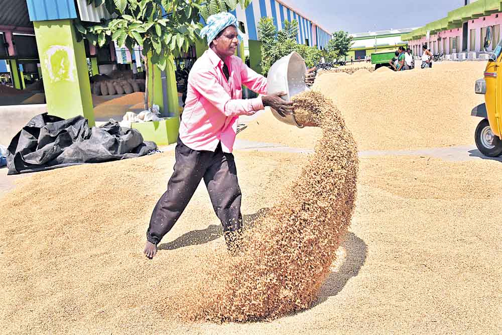 అన్నదాతపై కేంద్రం కక్ష