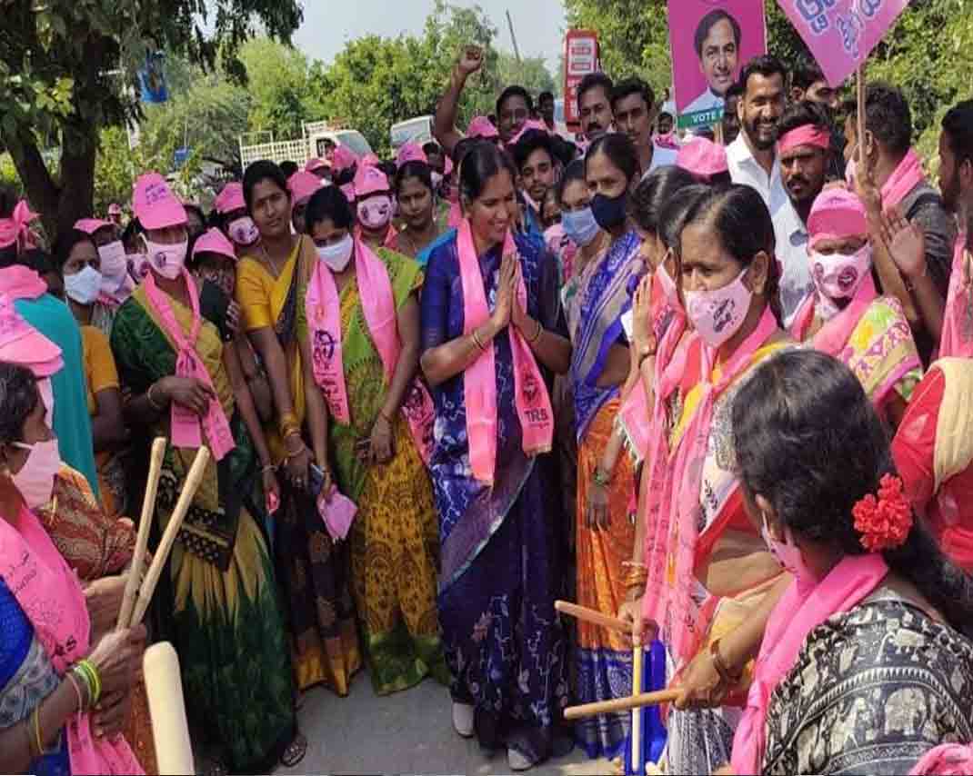 HUZURABAD | ప్రజల ఆత్మగౌరవాన్ని తాకట్టు పెట్టిన ఈటెల :ఎమ్మెల్యే పద్మా దేవేందర్ రెడ్డి