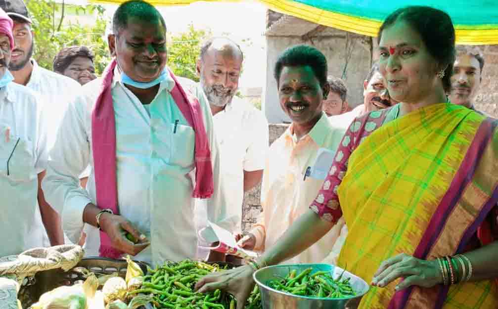 Huzurabad | టీఆర్‌ఎస్ తోనే అభివృద్ధి సాధ్యం: పద్మదేవేందర్‌రెడ్డి..