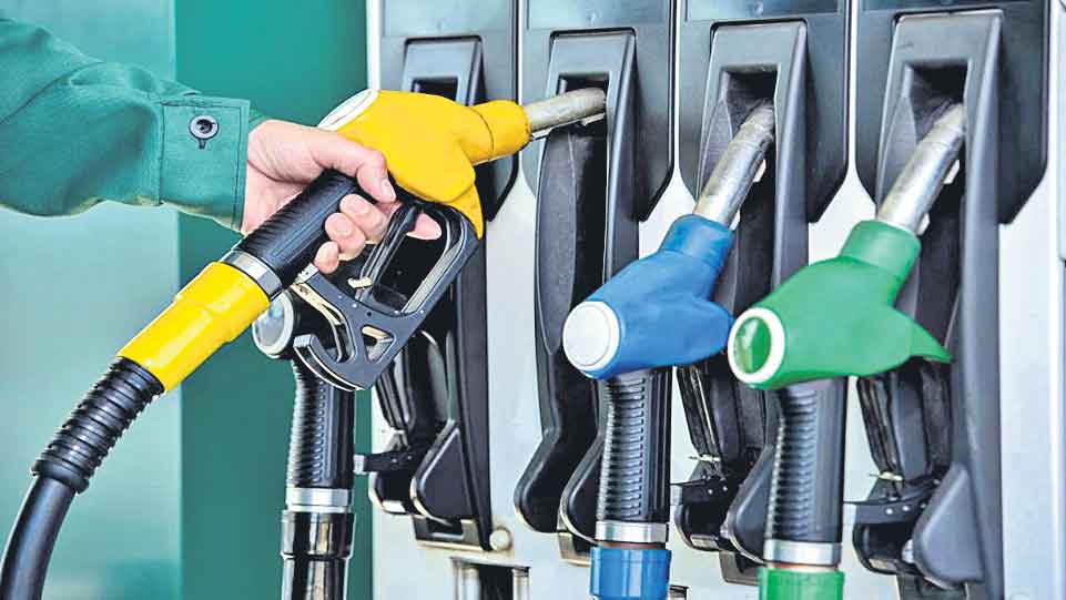 మళ్లీ పెట్రోమంట