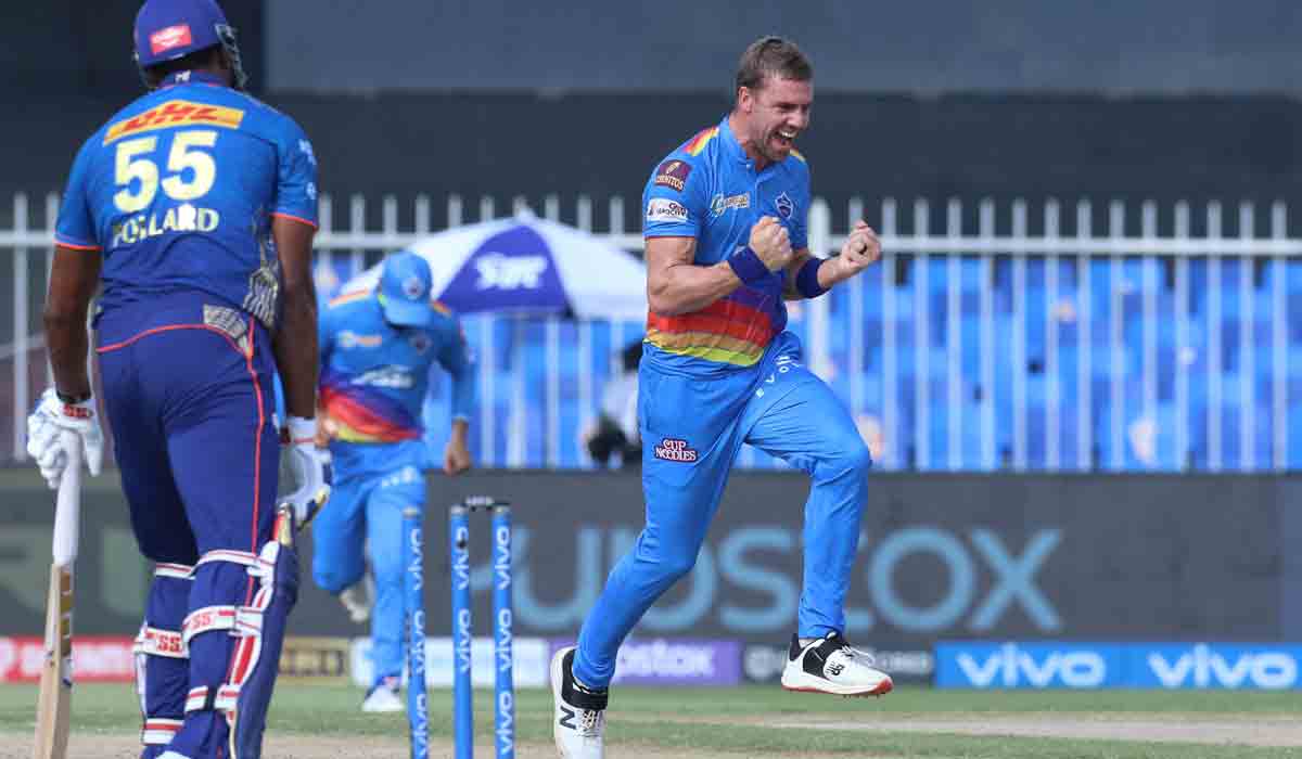 MI vs DC | కష్టాల్లో ముంబై జట్టు.. కీరన్ పొలార్డ్ కూడా అవుట్