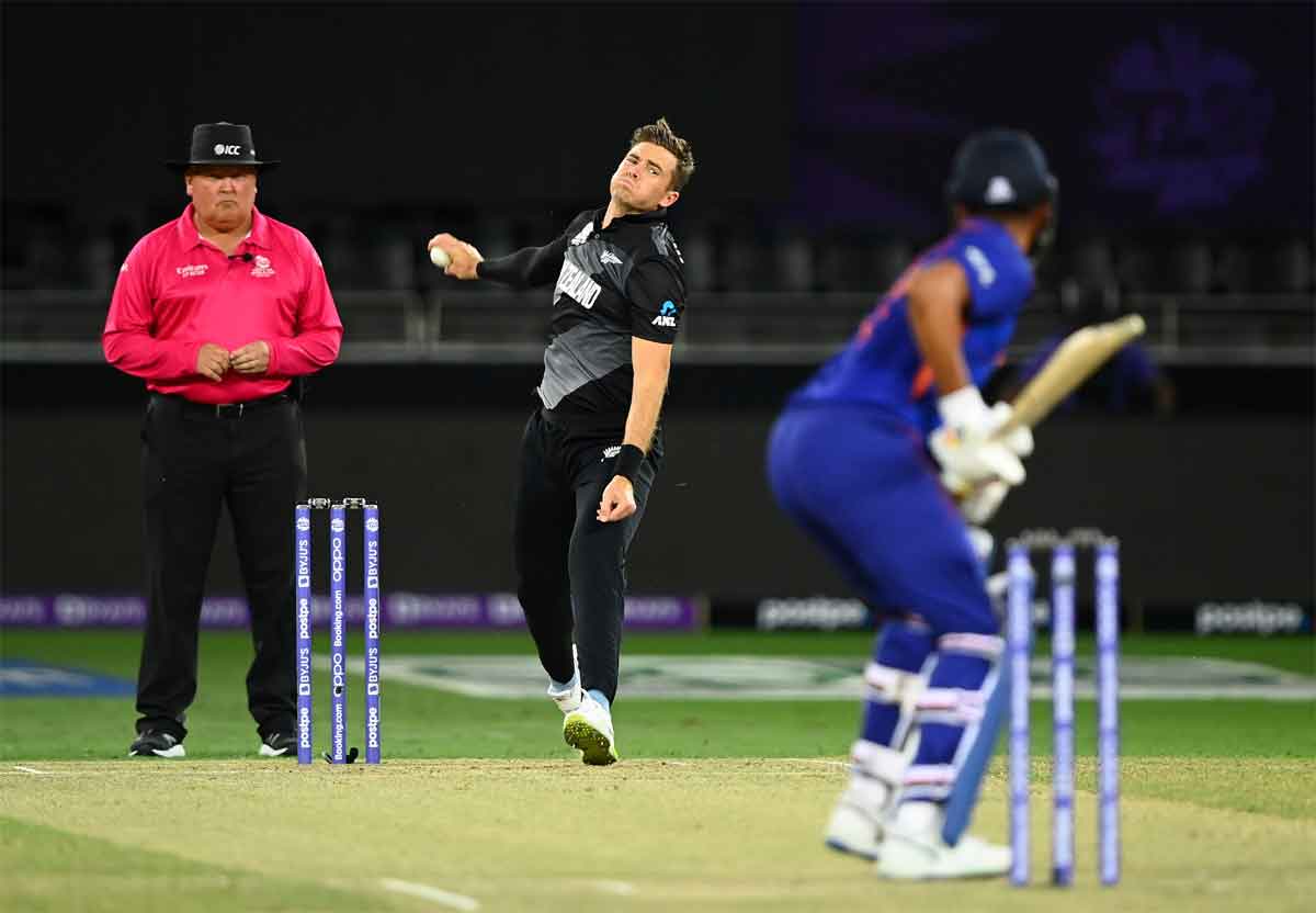 IND v NZ : రెండో వికెట్ కోల్పోయిన భార‌త్.. కేఎల్ రాహుల్ అవుట్‌