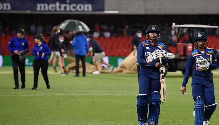 తొలి టీ20 వర్షార్పణం