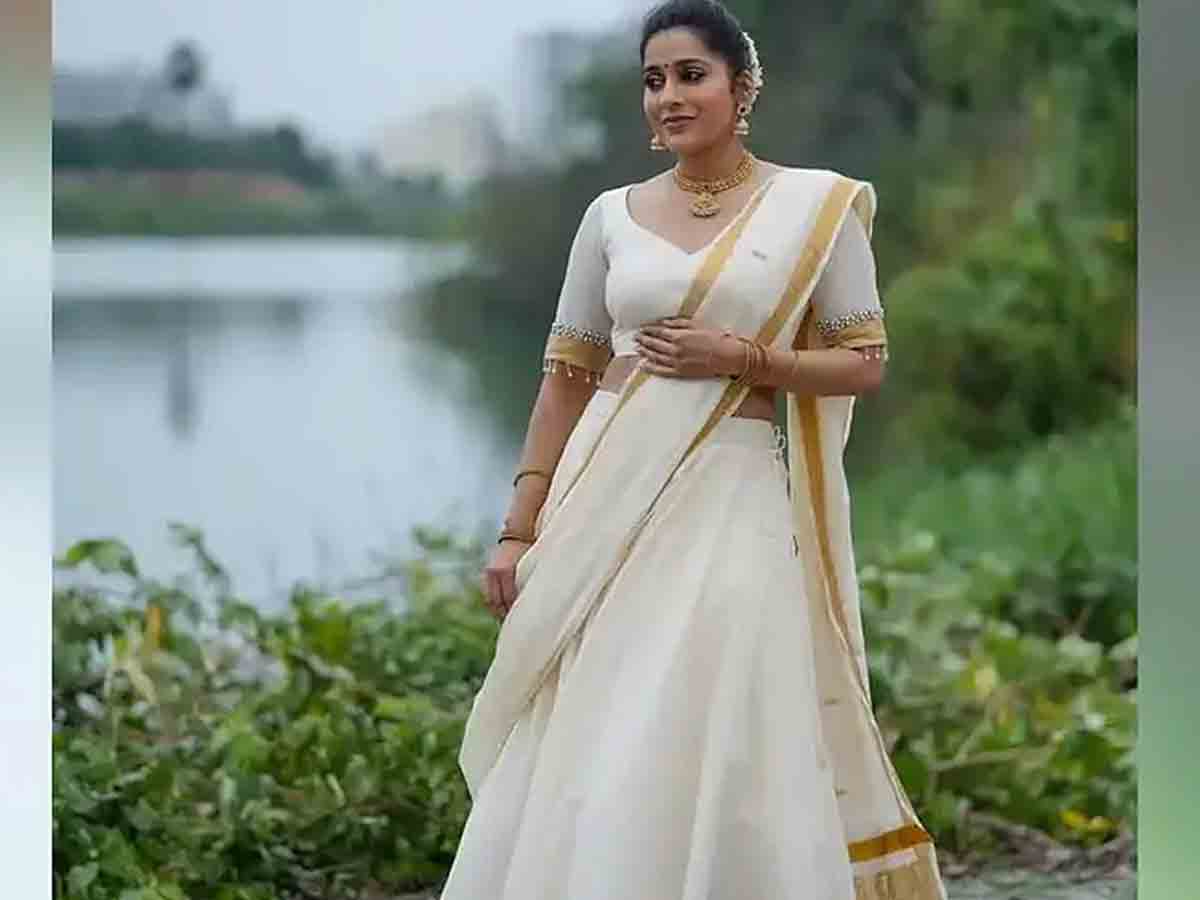 Rashmi: కుక్క‌ను చావ‌బాదిన మున్సిప‌ల్ సిబ్బంది.. ఎమోష‌న‌ల్ అయిన యాంక‌ర‌మ్మ‌..!