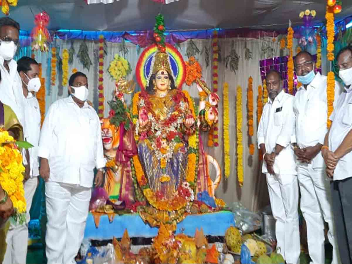 Sathupally | అమ్మవారికి ఎమ్మెల్యే సండ్ర వెంకటవీరయ్య పూజలు..