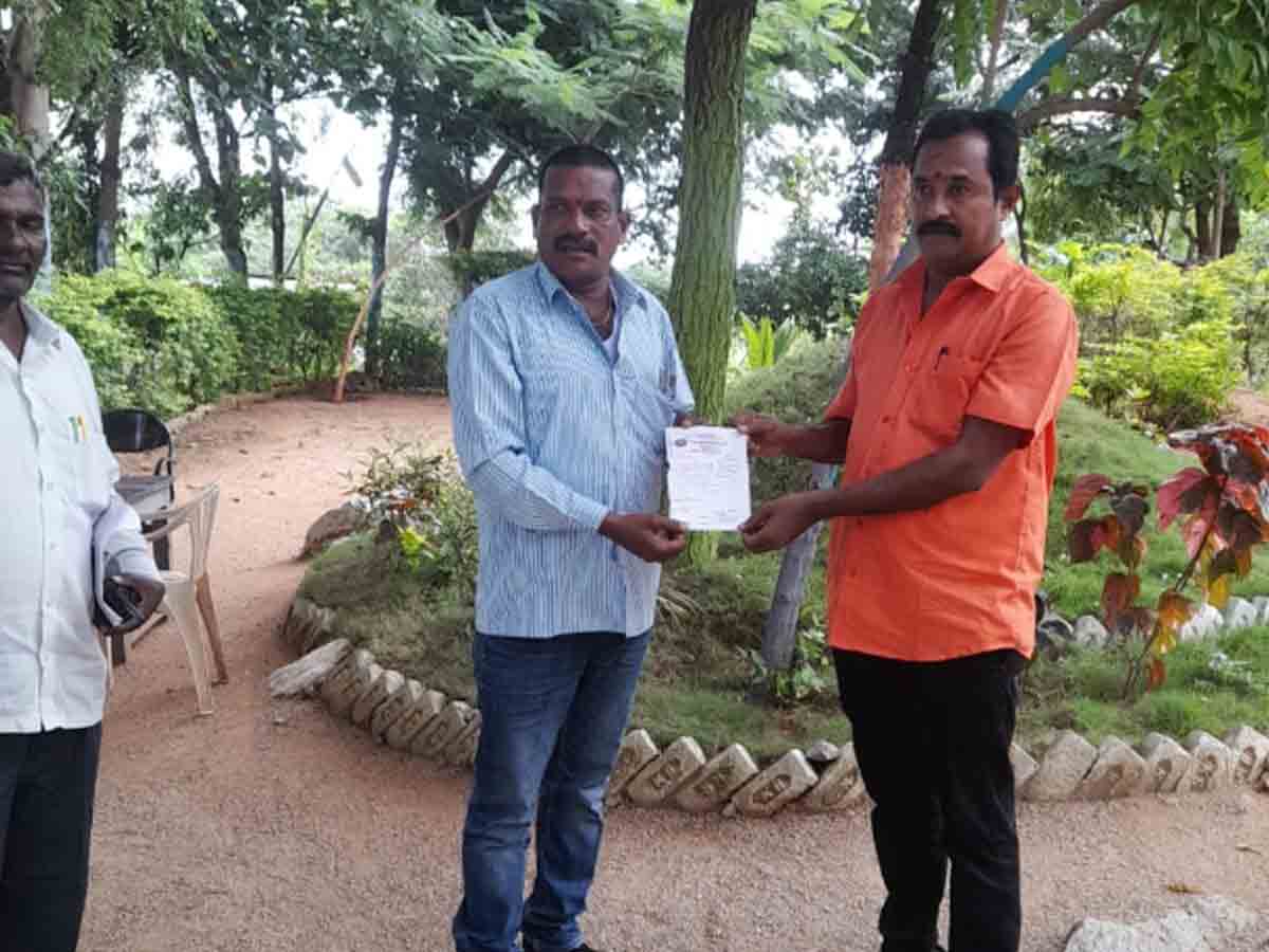 చెట్టును ధ్వంసం చేసిన వ్యక్తికి రూ.10 వేల జరిమానా