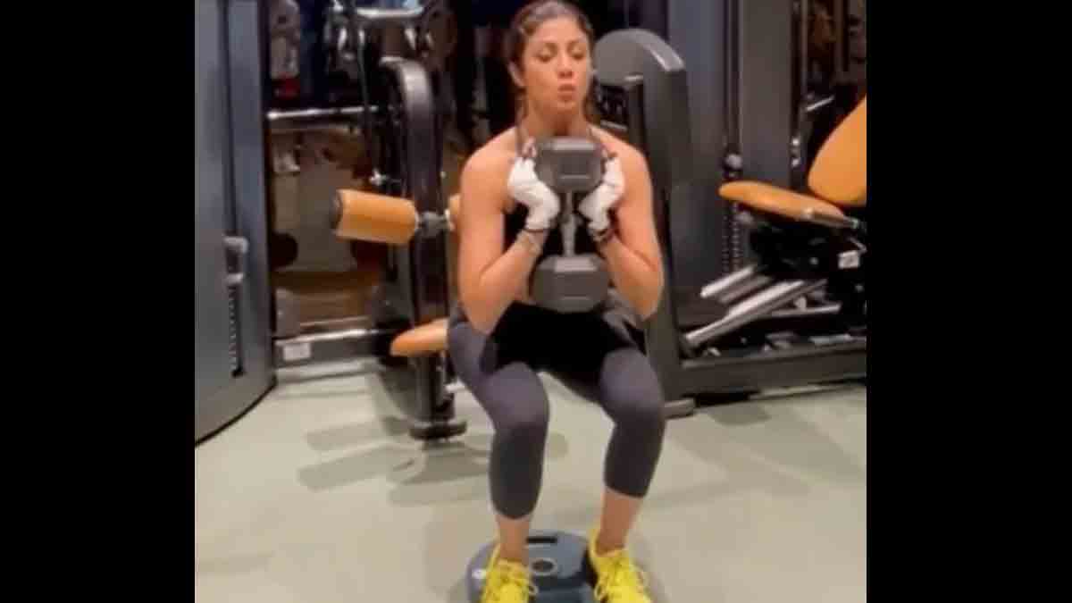 Shilpa Shetty Monday Motivation| శిల్పాశెట్టి ఎన‌ర్జీ లెవ‌ల్స్  మామూలుగా లేవు..వీడియో చూడండి