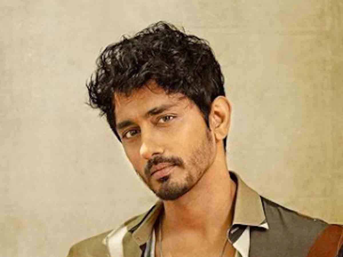 Poonam Kaur: మోస‌గాళ్లు బాగుప‌డ‌లేర‌న్న సిద్దార్థ్..నిజ‌మేన‌న్న పూన‌మ్ కౌర్