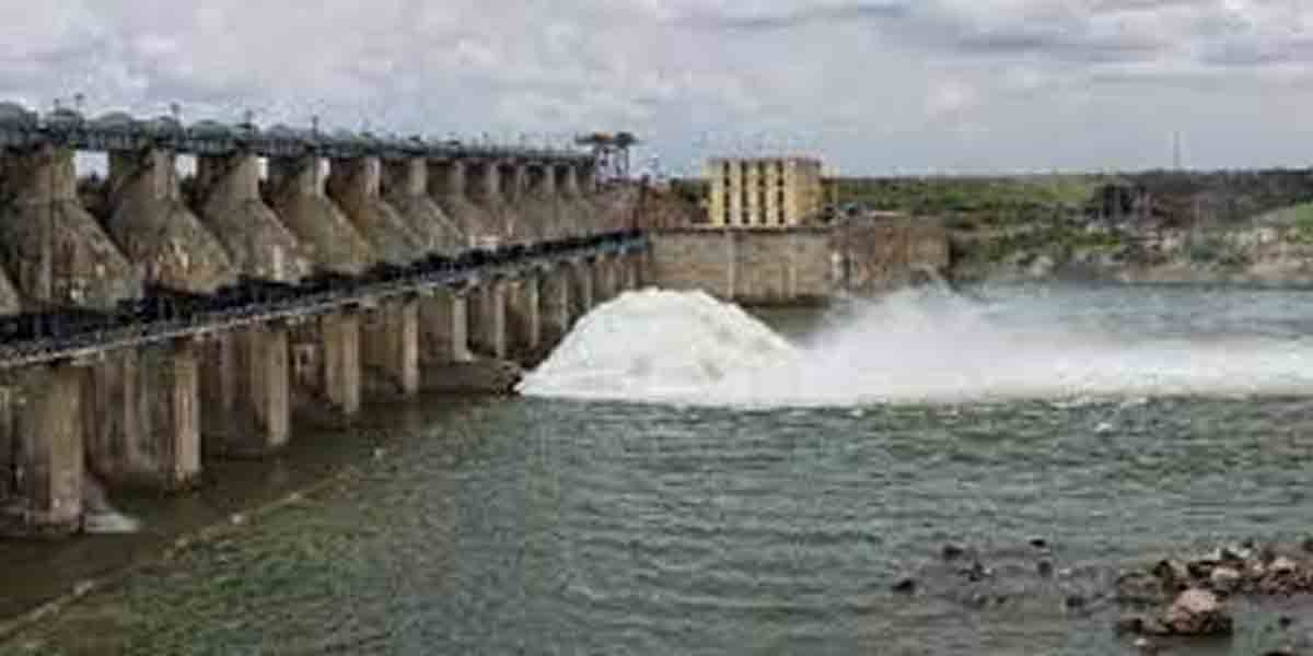 Singur project | సింగూరు ప్రాజెక్టుకు పెరిగిన వరద