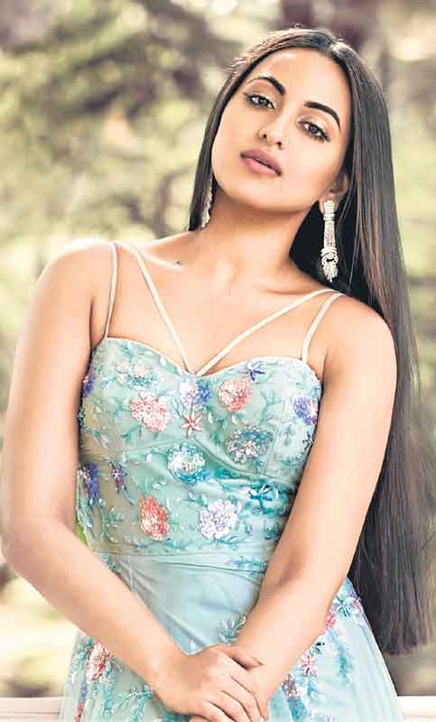 స్నేహితులే హేళన చేశారు!