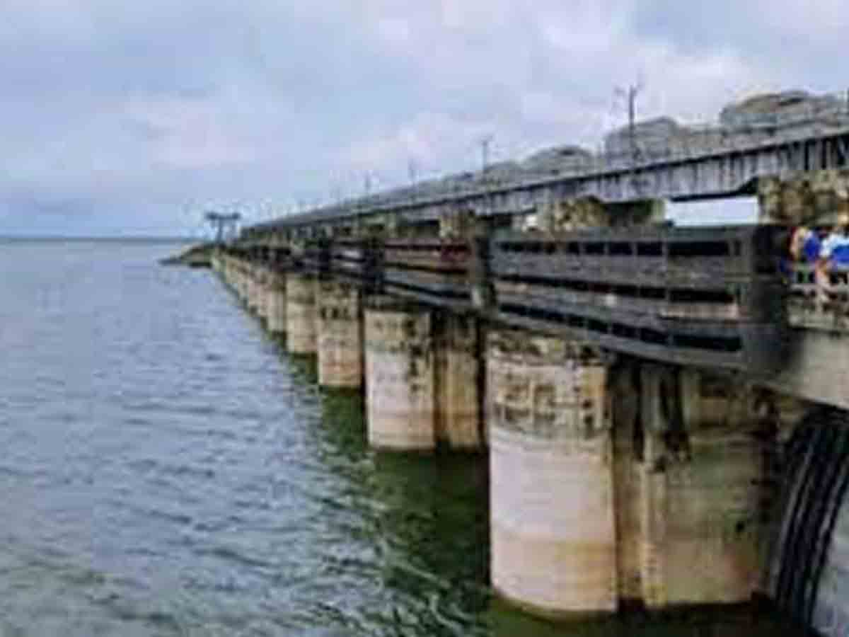 సింగూరు ప్రాజెక్ట్‌కు తగ్గిన వరద