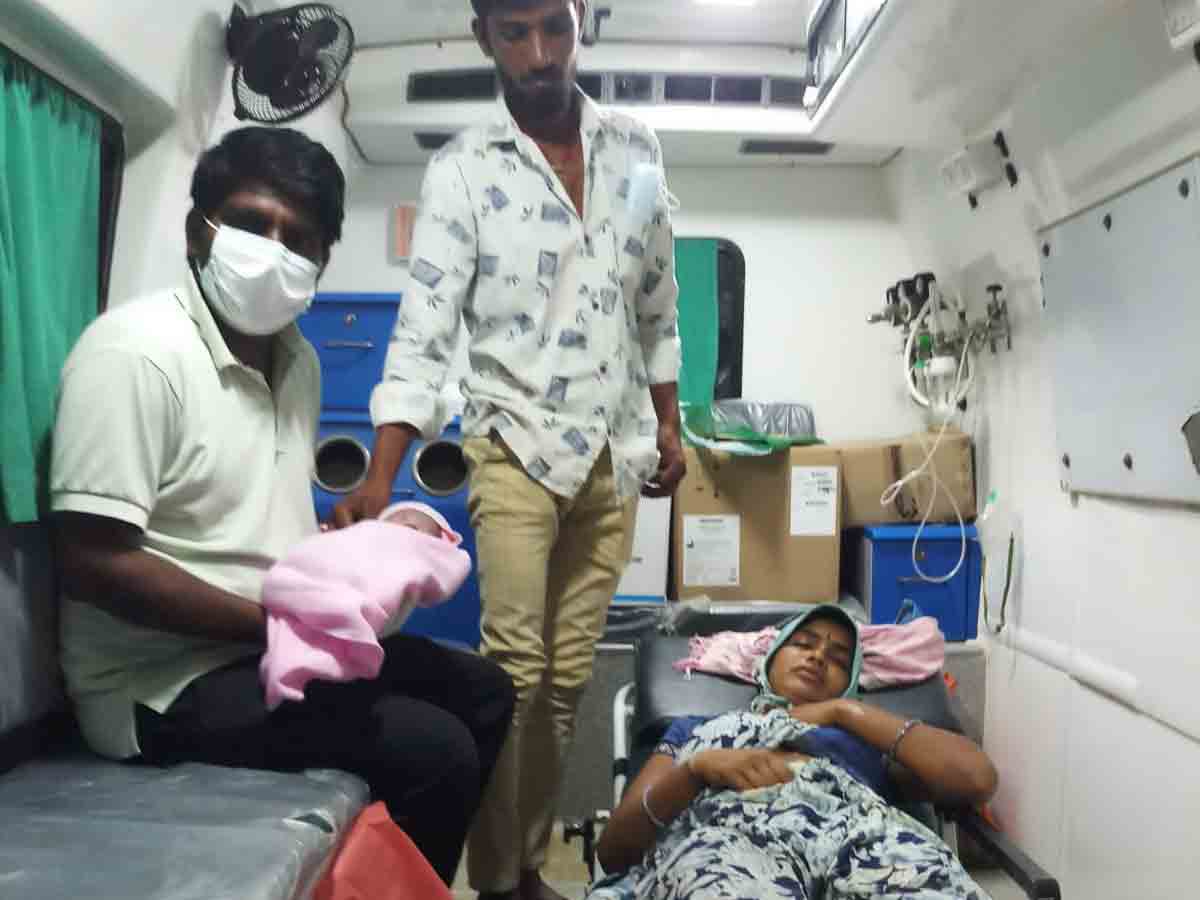 అంబులెన్స్‌లో ప్రసవం..తల్లీబిడ్డ క్షేమం