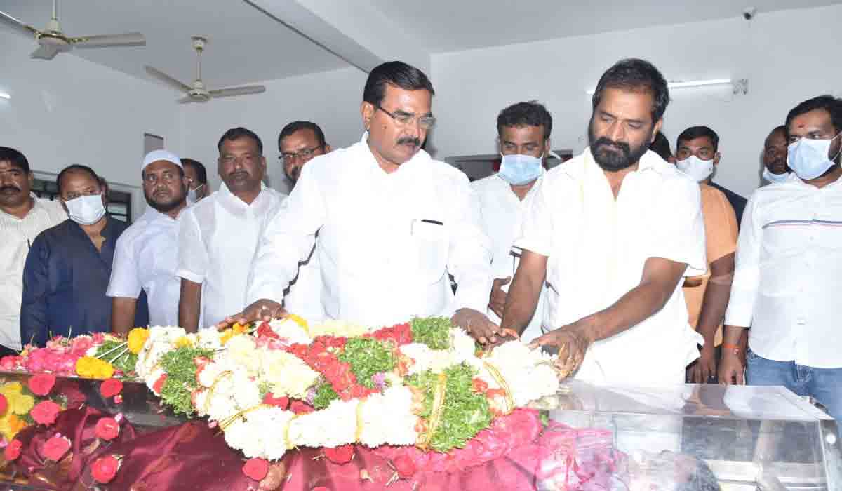 మంత్రి శ్రీనివాస్‌ గౌడ్‌కు మాతృవియోగం.. మంత్రుల సంతాపం