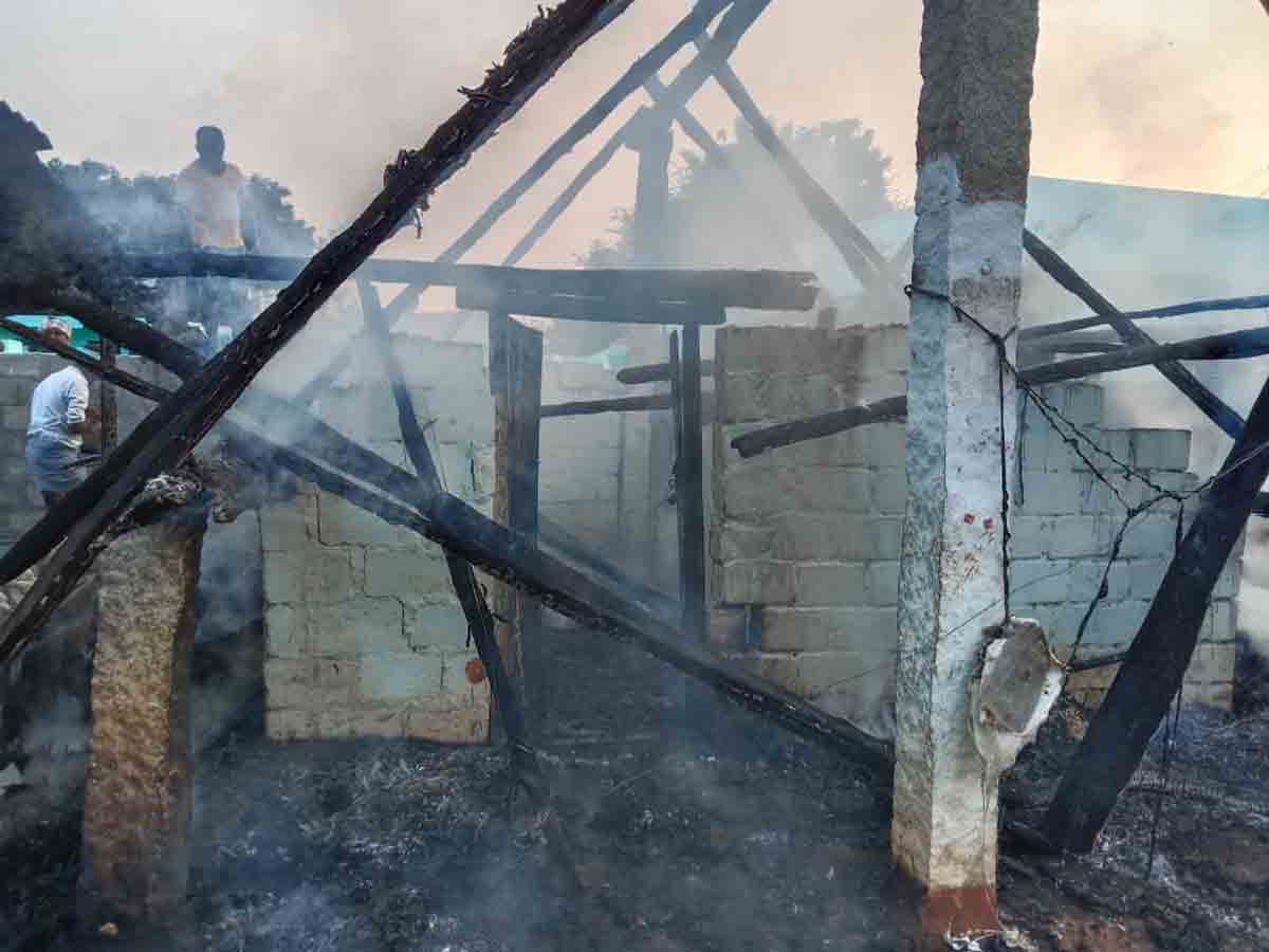 Suryapet |అగ్ని ప్రమాదంలో రూ.10 లక్షలు దగ్ధం