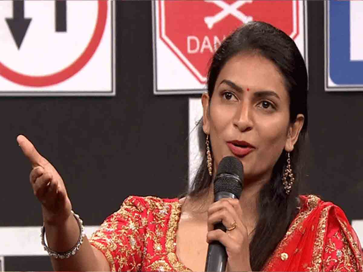 Swetha Varma: బాధ‌తో బ‌య‌ట‌కు వ‌చ్చేసిన శ్వేత‌.. సీక్రెట్ రూంలో ఇబ్బందులు ప‌డుతున్న‌లోబో