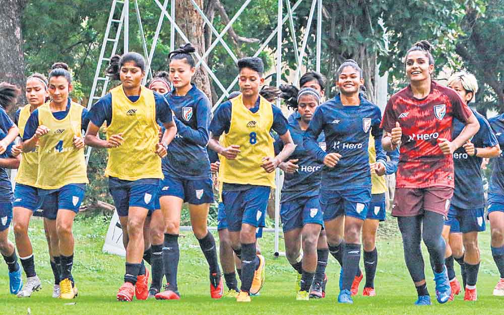 జోరు సాగనీ..