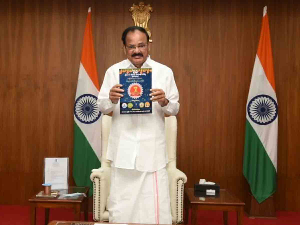 తెలుగు సాహిత్య పునరుజ్జీవం జరగాలి : వెంకయ్య నాయుడు