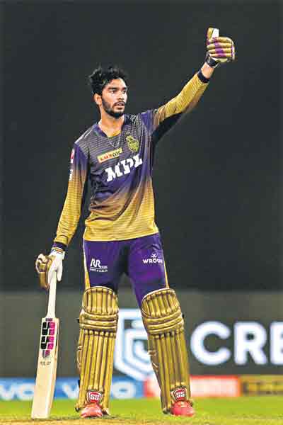 కోల్‌ కథ ఫైనల్‌కు