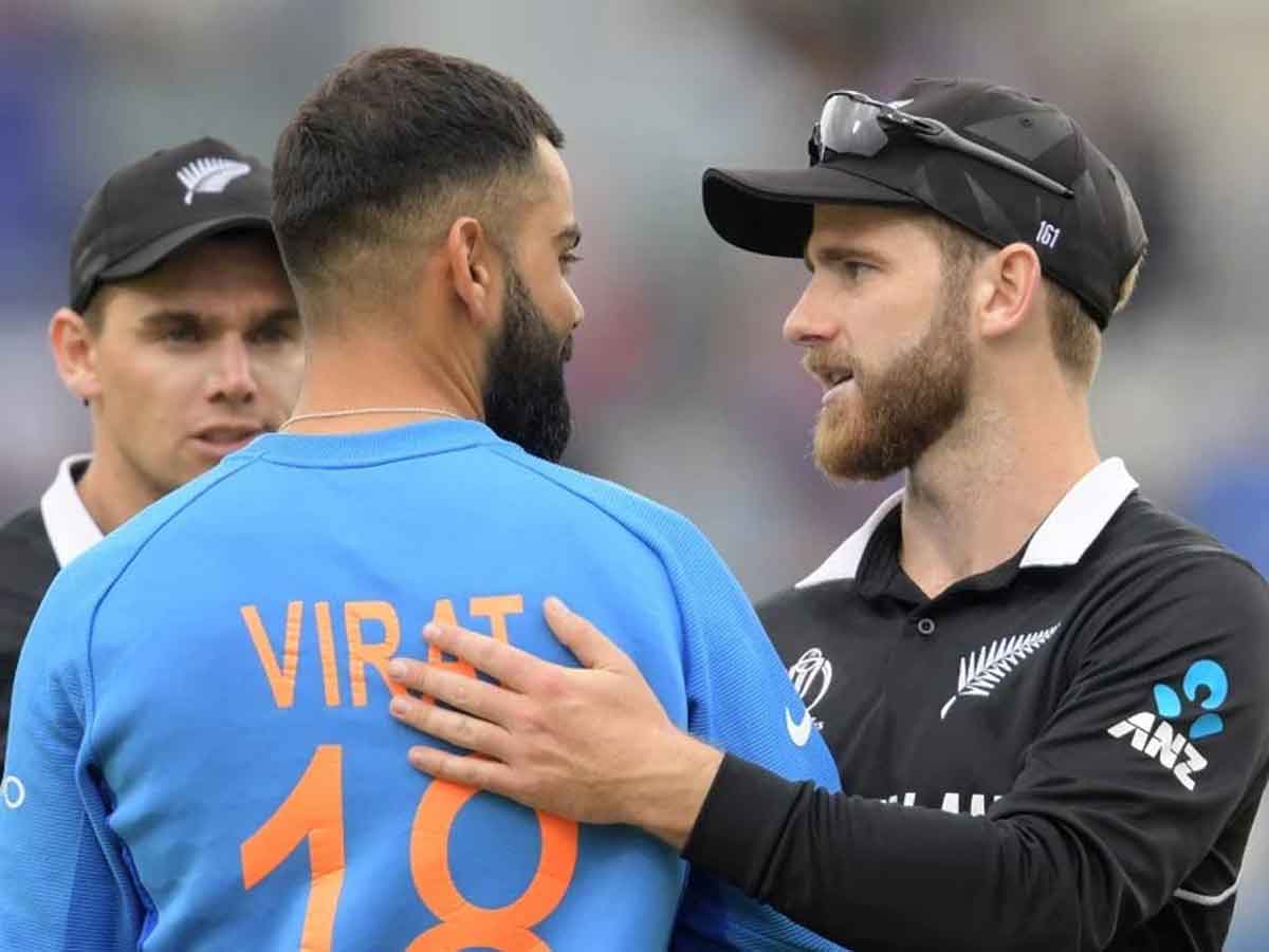 IND v NZ : వరుసగా వికెట్లను కోల్పోతున్న భారత్.. శార్దూల్ డక్ అవుట్