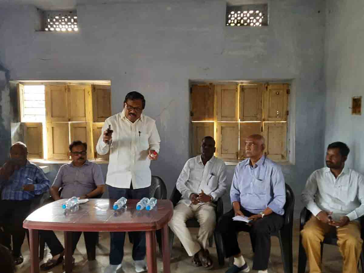 వాసాలమర్రిలో దళిత బంధు పథకంపై ప్రొఫెసర్ల అధ్యయనం