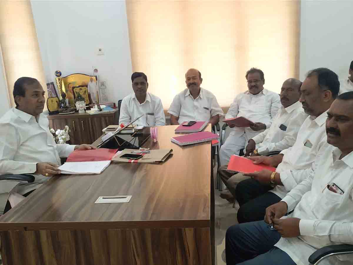 వరంగల్‌ విజయగర్జన సభకు భారీగా జన సమీకరణ చేయాలి