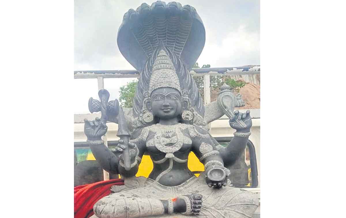 మల్లన్న కోవెలలో ఎల్లమ్మ తల్లి