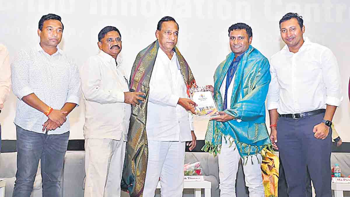 చదువుతూనే సంపాదన!