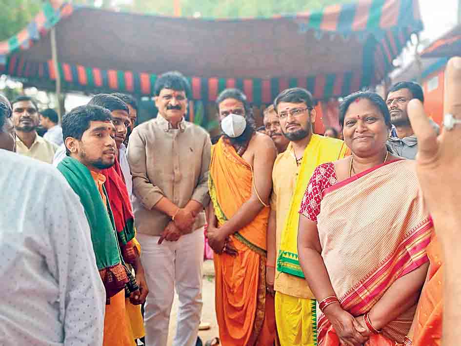 ఆలయాల్లో కార్తిక పూజలు