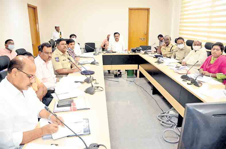 పారదర్శకంగా ఎన్నికలు నిర్వహించాలి