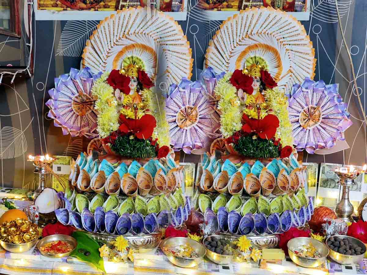 Jangaon : ఘనంగా వెలుగు దివ్వెల దీపావళి