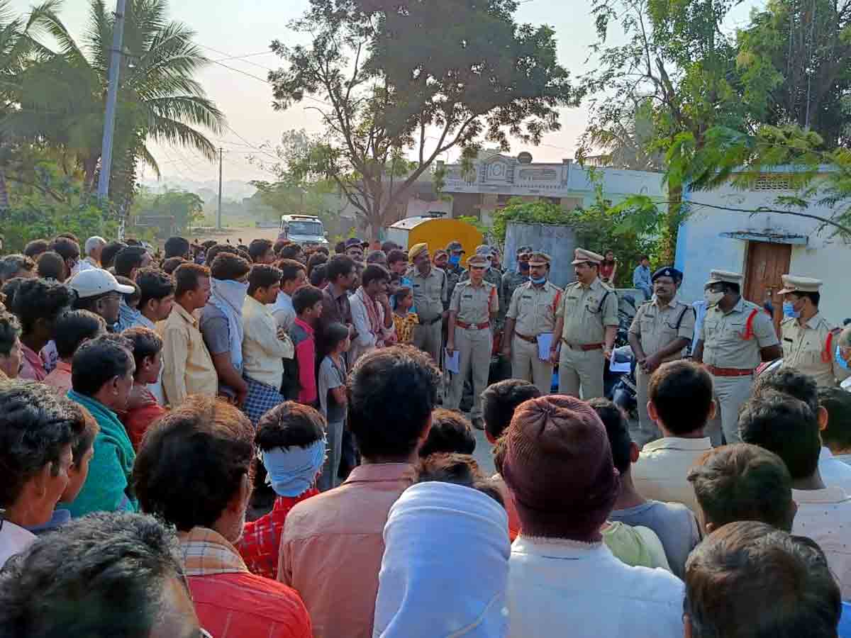 Jangaon : సరైన పత్రాలతో వాహనాలు నడుపాలి.. డీసీపీ