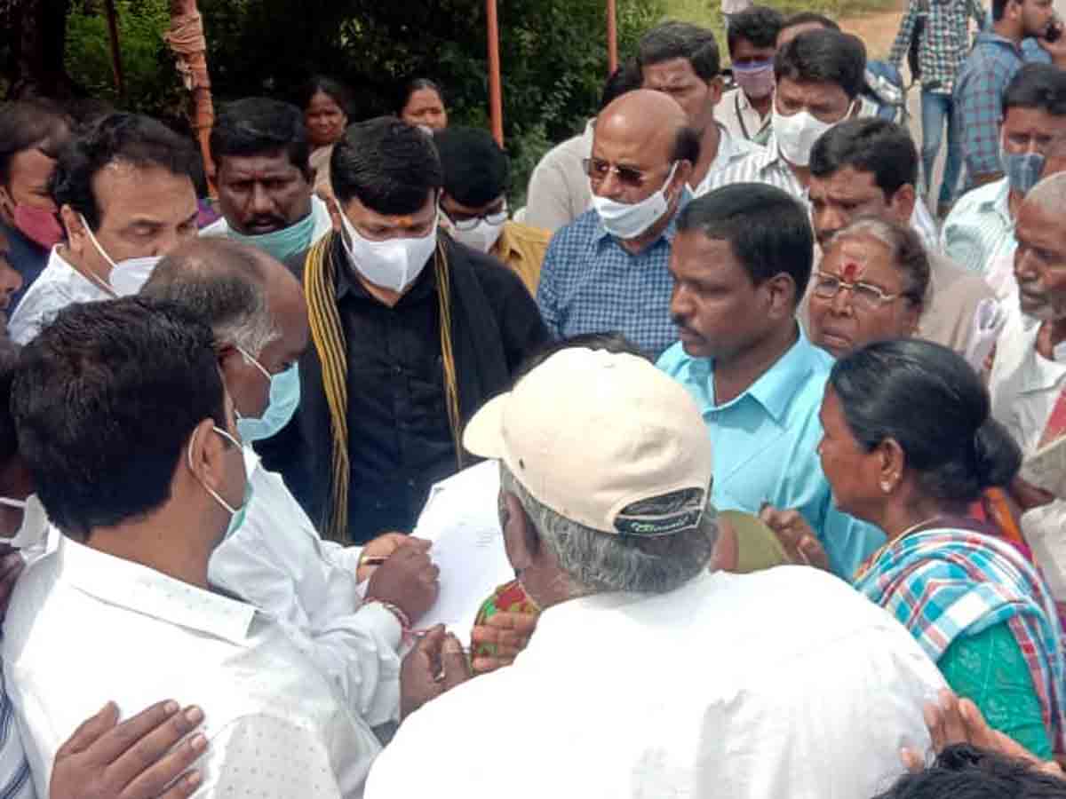 Rangareddy : భూ సర్వేకు రైతులు సహకరించాలి… రైతులకు న్యాయం జరిగేలా చూస్తాం..