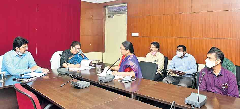 ఓటరుగా నమోదు చేసుకోవాలి