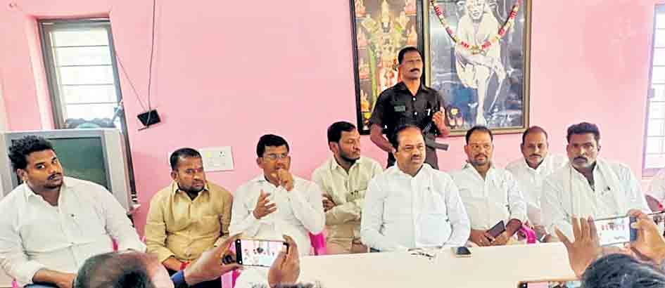 కేంద్రం వైఖరిని సహించం