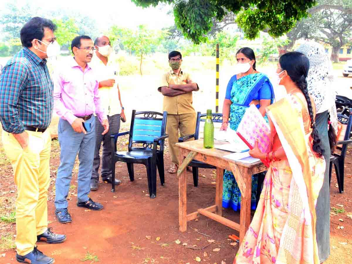 Vikarabad : ఓటరు నమోదు కార్యక్రమాన్ని సద్వినియోగం చేసుకోవాలి.. చంపాలాల్‌ ఐఏఎస్