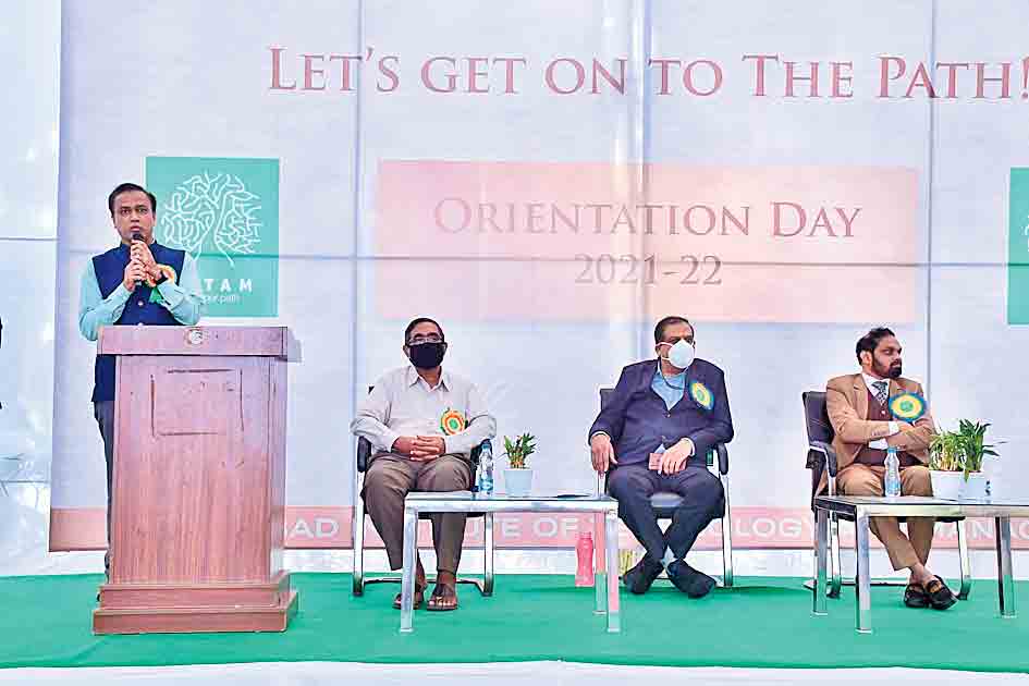 ప్రణాళికతో ముందుకెళ్లాలి