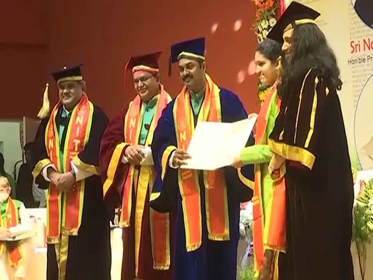 NIT Convocation : ఘనంగా నిట్‌ స్నాతకోత్సవం.. డిగ్రీ పట్టాలు ప్రదానం