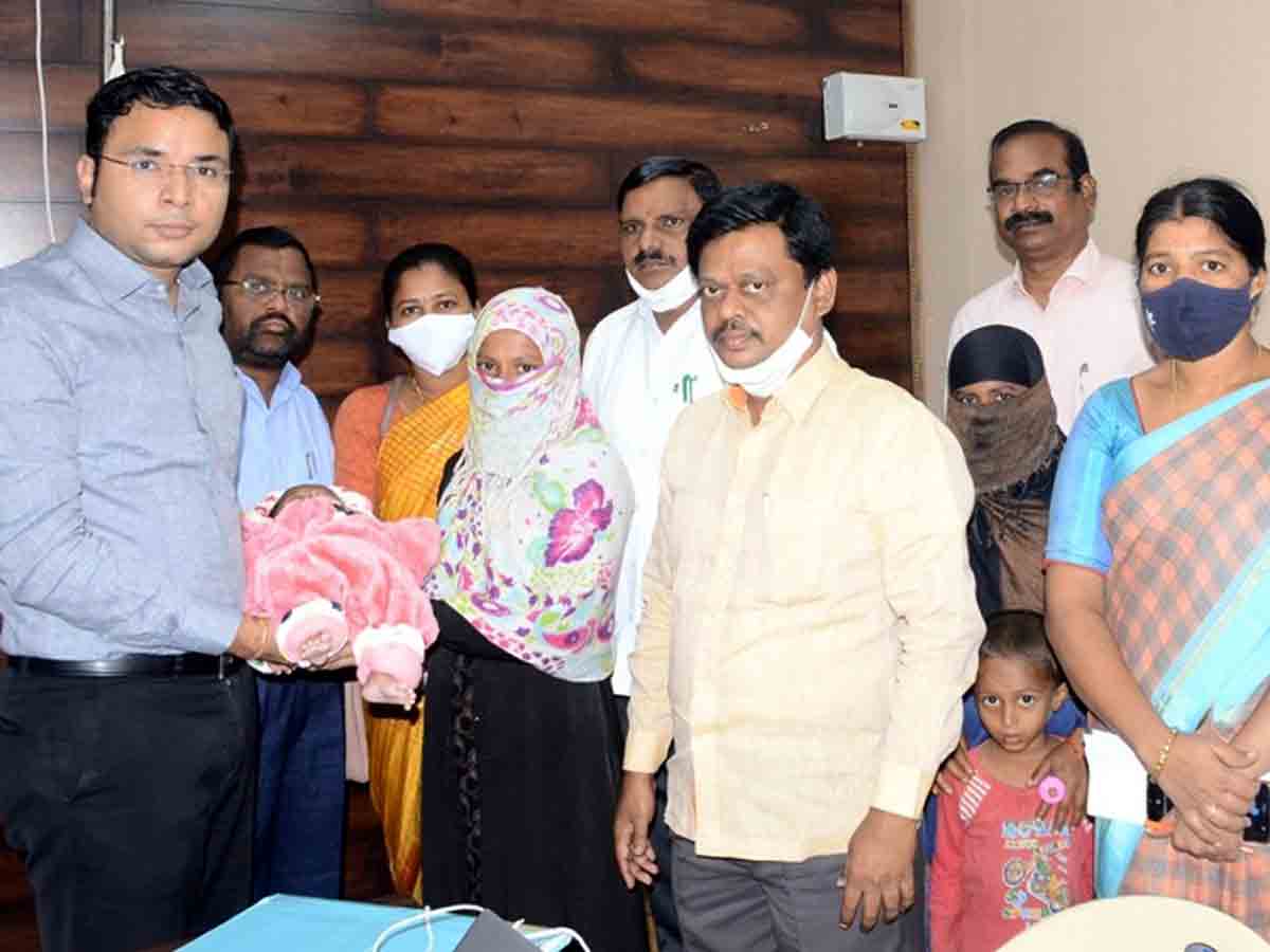 warangal : అమ్ముడుపోయిన బాలుడు.. కలెక్టర్‌ సహకారంతో తల్లి చెంతకు..